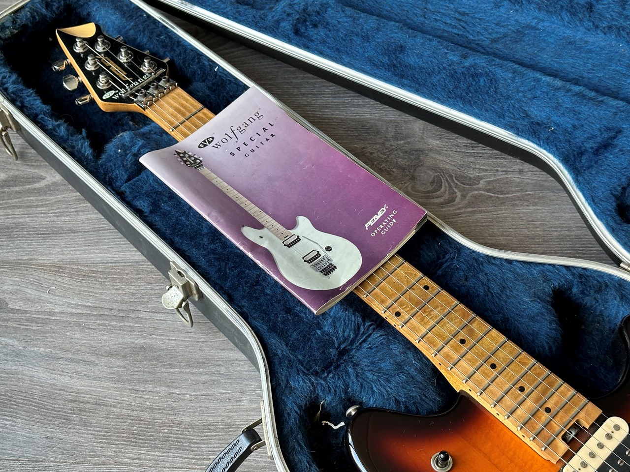 Peavey usa wolfgang special eddie van halen tobacco with manual case