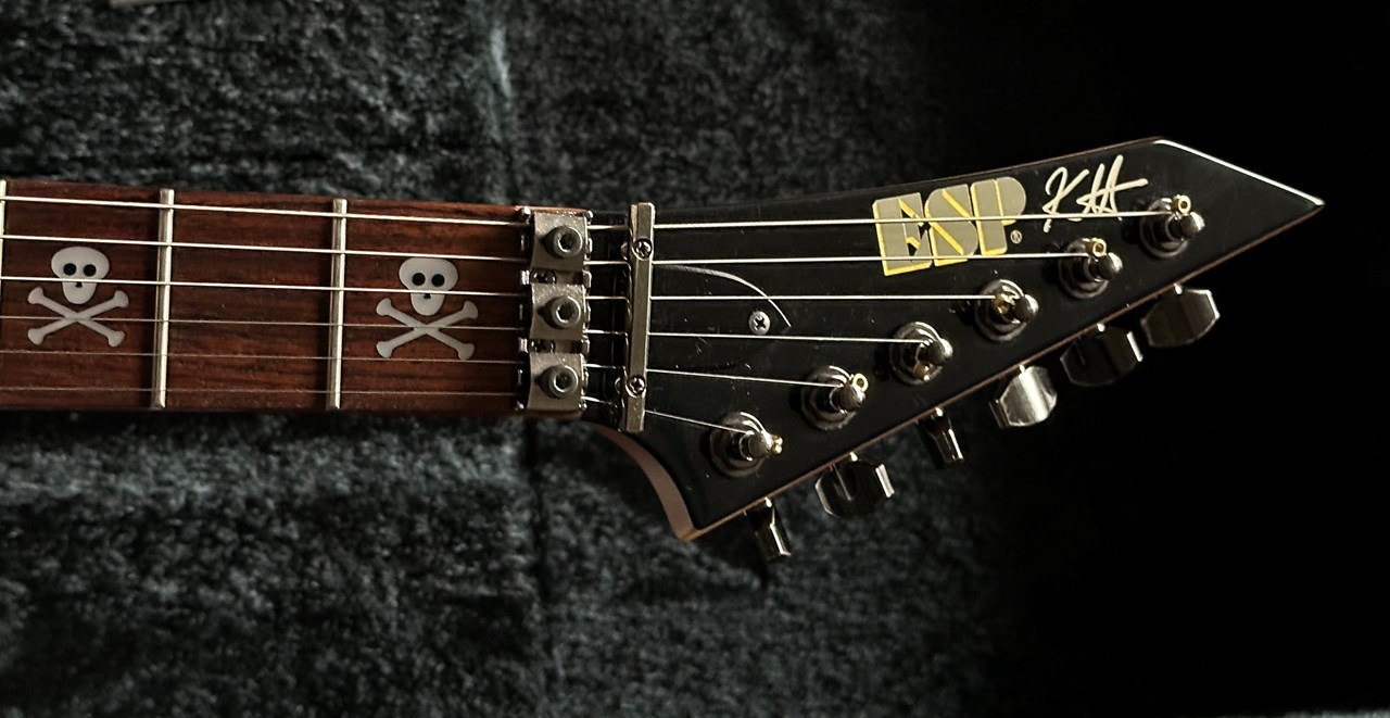 ESP Custom Shop Kirk Hammett NTB KH-2 Neck-Thru with Case - Thumbnail 4