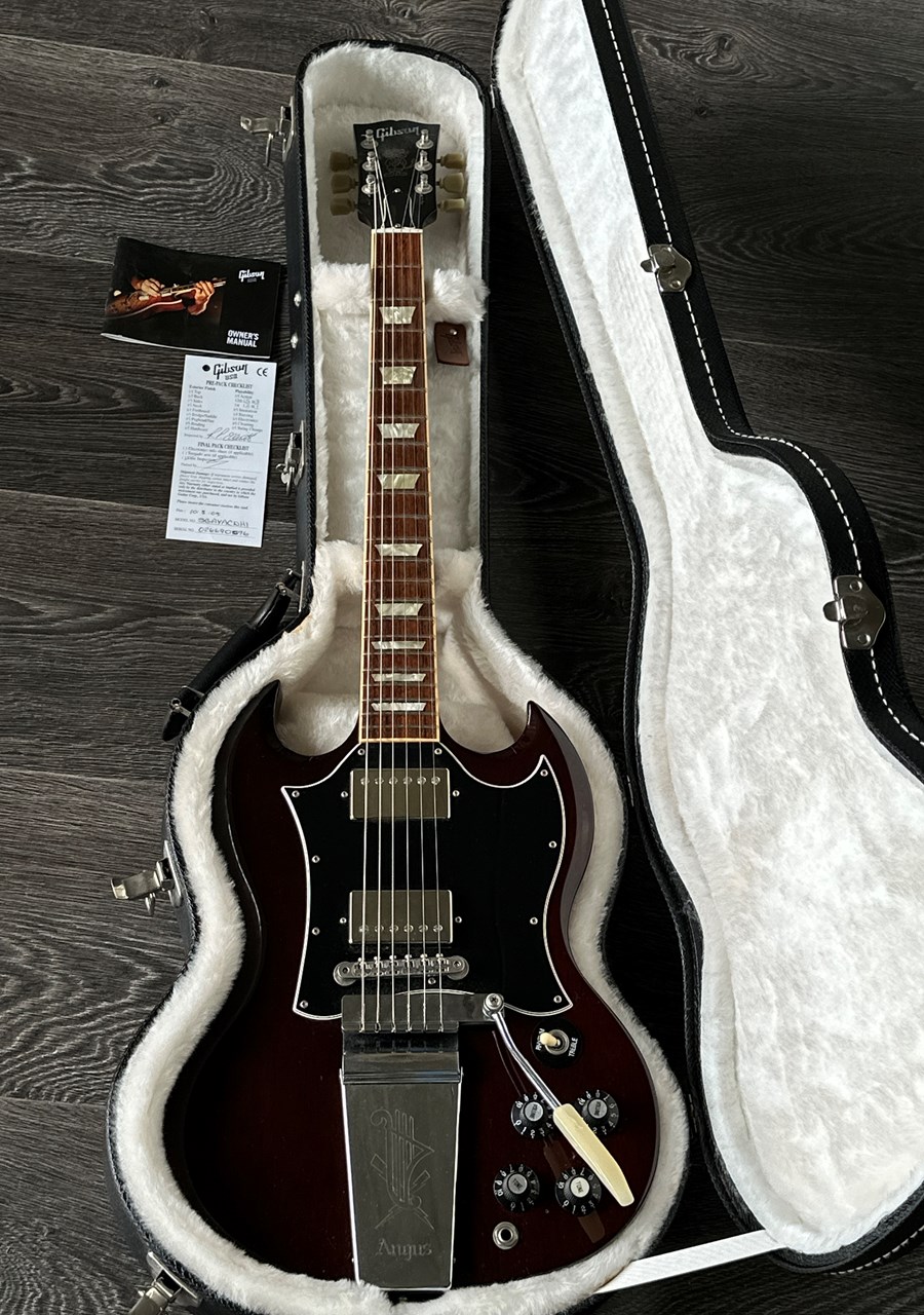 Gibson SG Angus Young Signature Model with Vibrola - Thumbnail 2