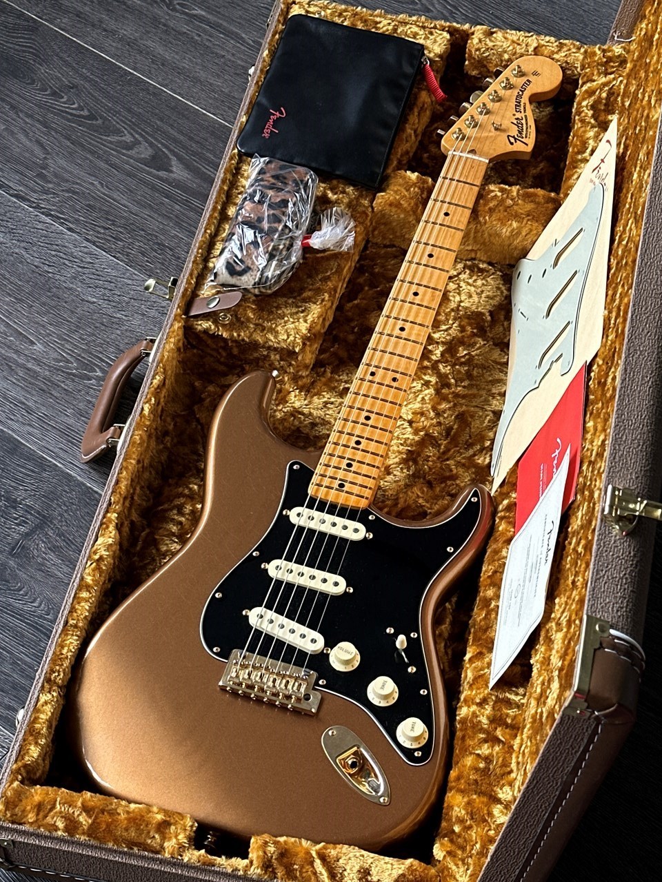 Fender Bruno Mars Signature Stratocaster All Complete - Image 1