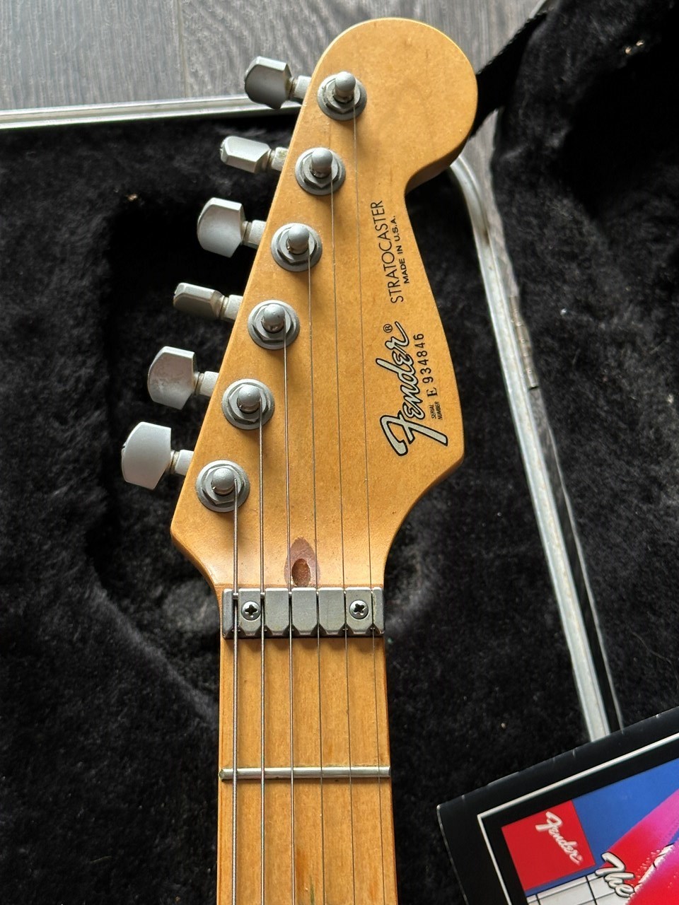 Fender Stratocaster Plus All Complete with Papers & Case - Thumbnail 5