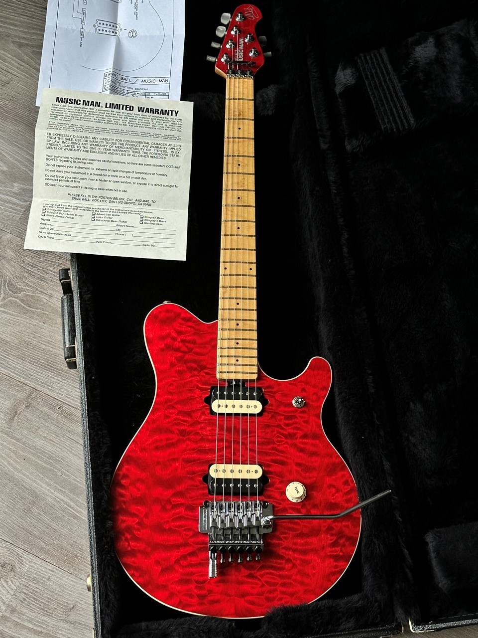 Music Man EVH Eddie van Halen Trans Red Quilt Collectors Condition with Case & Papers - Thumbnail 3