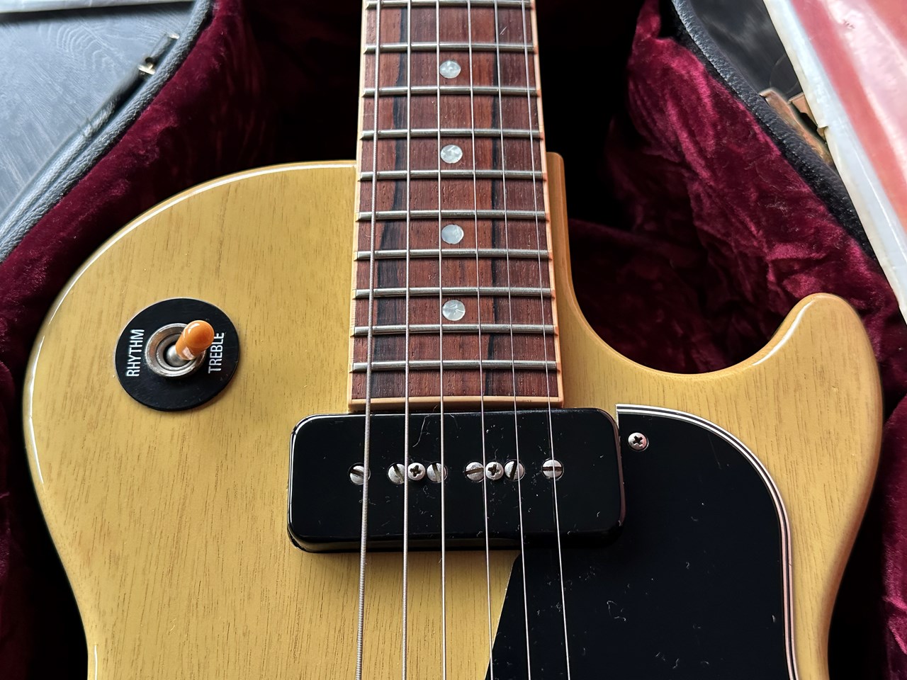 Gibson Les Paul Special 1960 Historic Reissue TV Yellow with COA & Case - Thumbnail 6