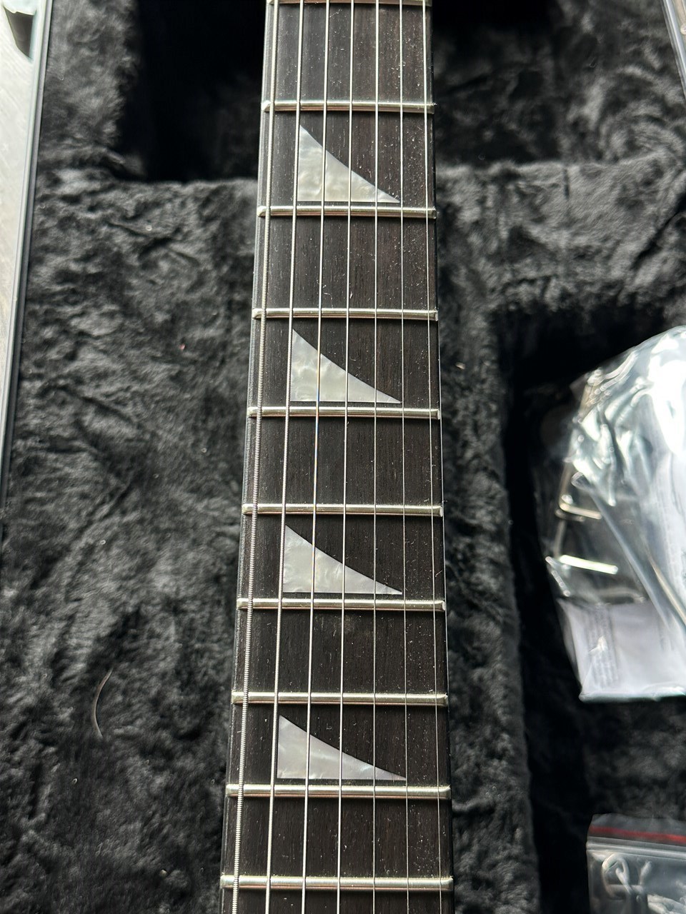 Jackson Pro Series Corey Beaulieu KV7Q King V Winter Storm 7-String Trivium with Case - Thumbnail 6