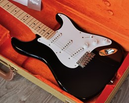 Fender Stratocaster Eric Clapton Blackie Noiseless Pick-Ups & Boost 2016 with Tweedcase