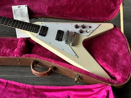1993 Gibson Flying V '67 Reissue White with Checklist & Original Case 1967 Vibe