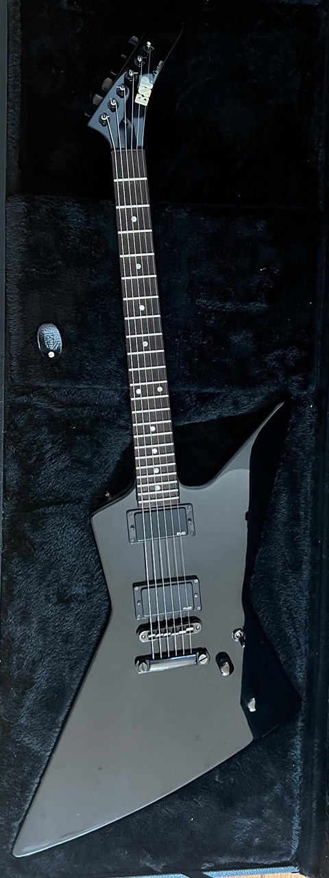 ESP Custom EXP 1996 Explorer James Hetfield Vibes with Original case - Thumbnail 2