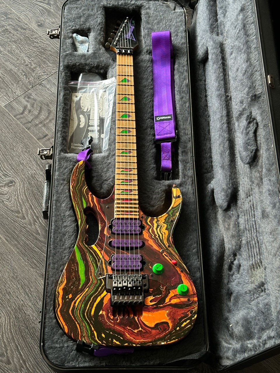 Ibanez JEM77 PMC Purple Multi Color Steve Vai with Case - Thumbnail 3