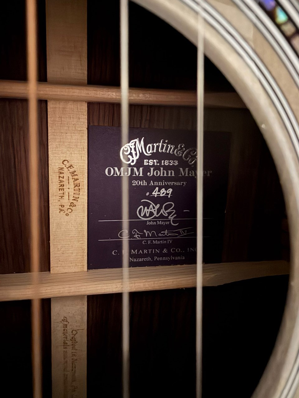 Martin OMJM 20th John Mayer Anniversary Platinum Burst Limited Run - Thumbnail 5