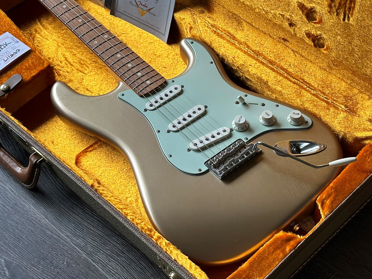 2014 Fender Custom Shop 1964 Stratocaster Shoreline Gold Flamed Maple Neck Closet Classic - Thumbnail 4